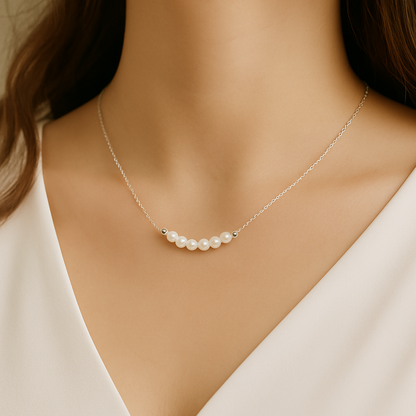 Small Smile Pearl Necklace